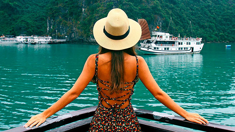Halong Bay Photography Guide for Travelers | Halong Azura Cruises
