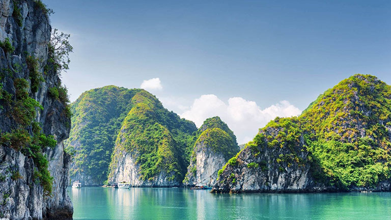Quiet Luxury Travel: The New Way to Experience Halong Bay | Halong Azura Cruises
